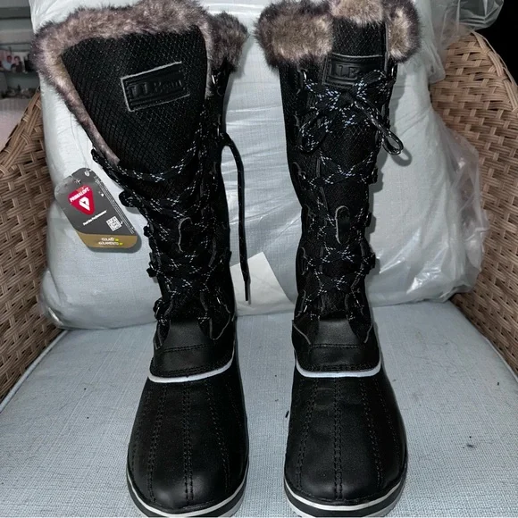 L.L. Bean Primaloft Women's Dark Blue Winter Boots with Fur Trim - Picture 2 of 8